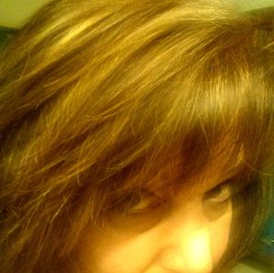 Meet your Posher, Debra